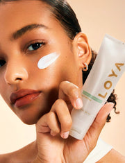 Crema Hidratante LOYA - Piel Luminosa, Hidratada y Sin Brillo con Fórmula Multitasking
